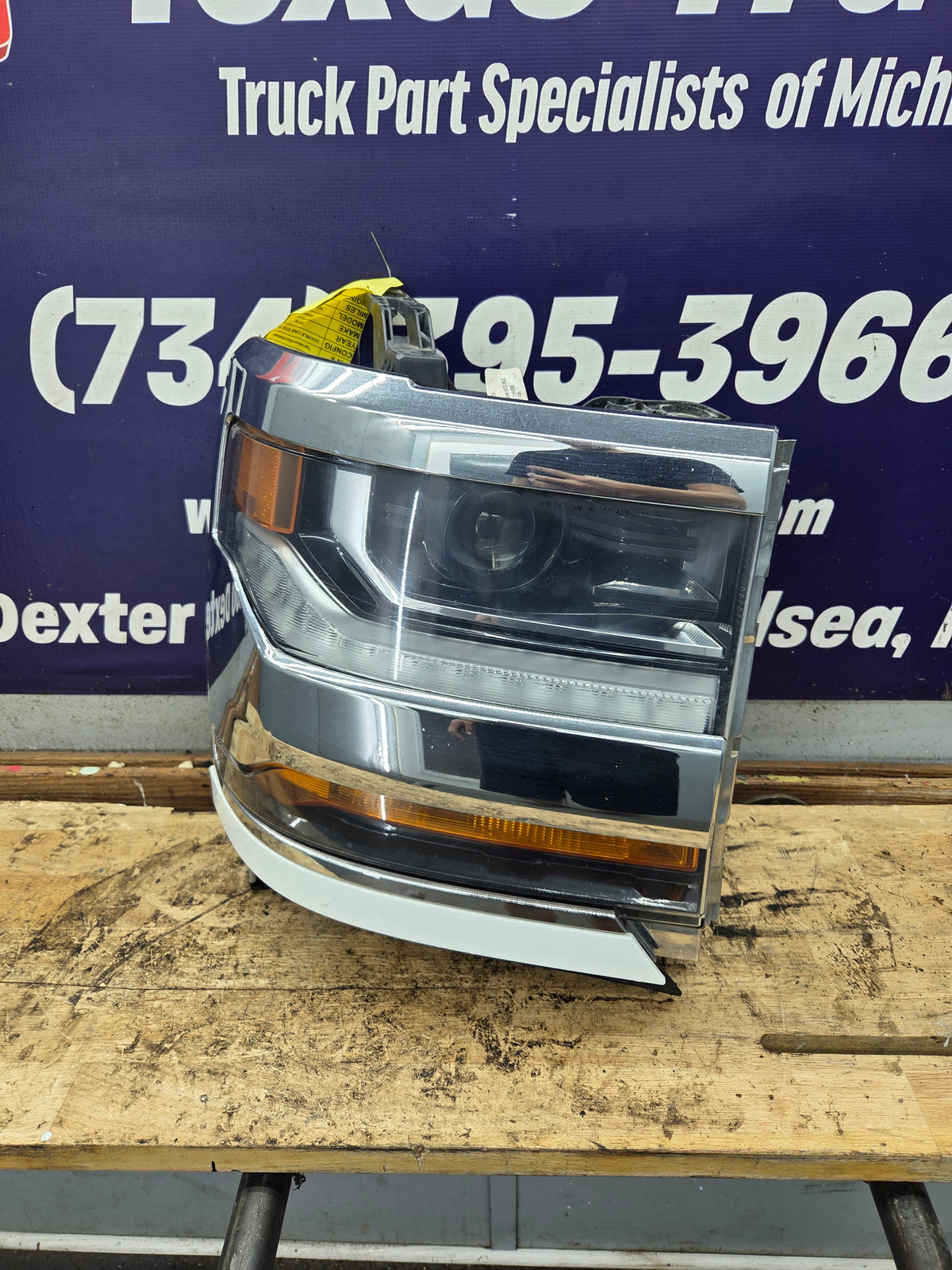 2016-2019 Chevrolet Silverado 1500 Passenger Side Right Hand Headlight Bucket Assembly 84388724