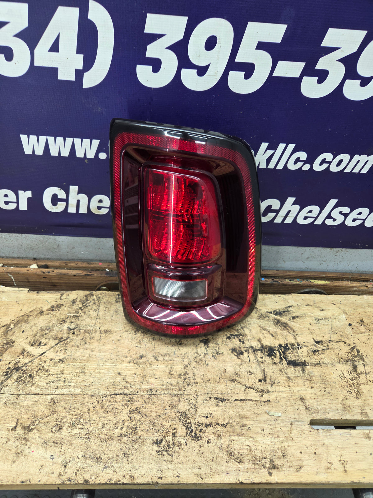 2025-2026 5th Gen Dodge Ram 2500 3500 RH Passenger Side Tail Light Halogen 68592554AB