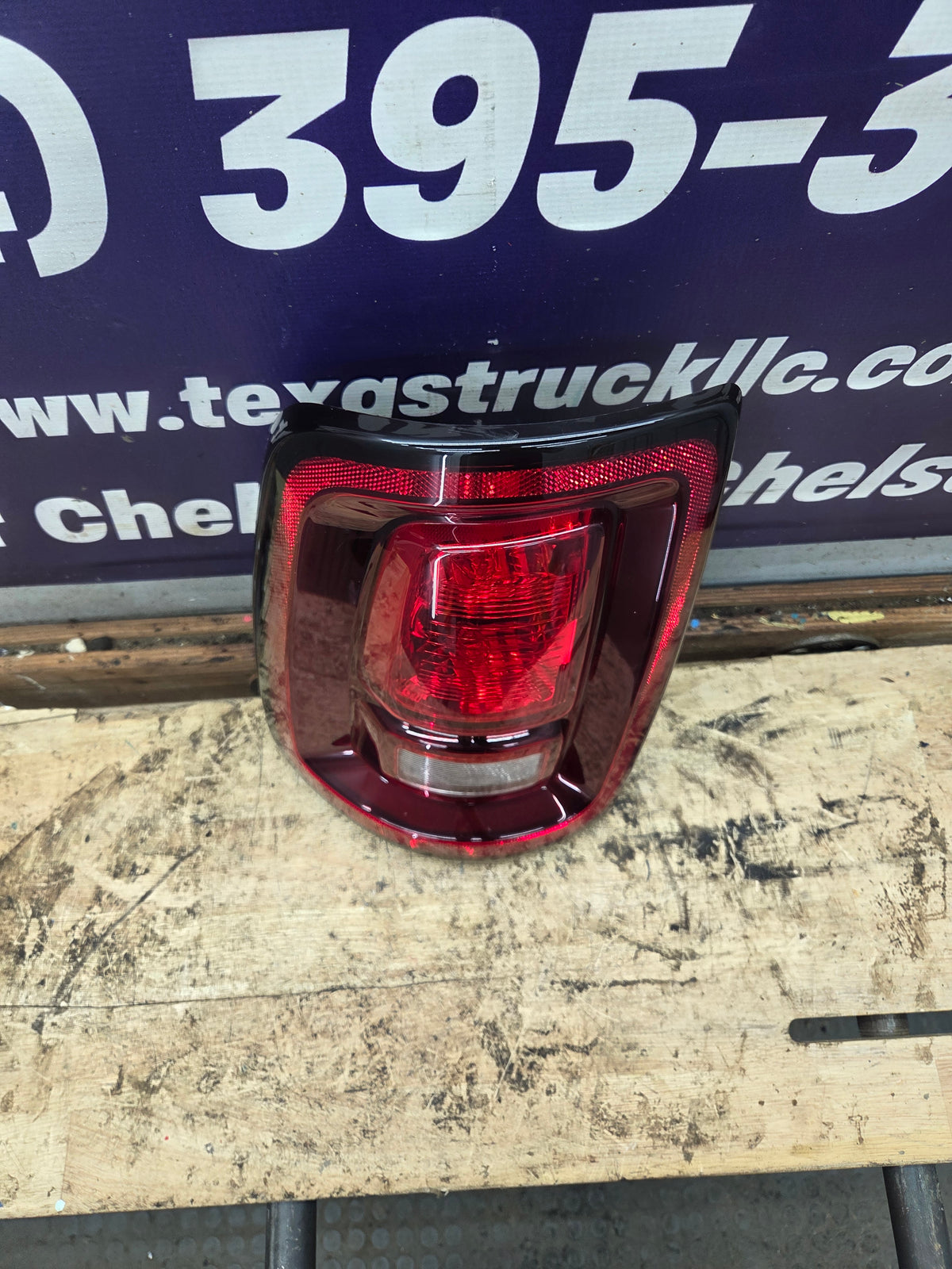 2025-2026 5th Gen Dodge Ram 2500 3500 LH Driver Side Tail Light Halogen 68592555AB