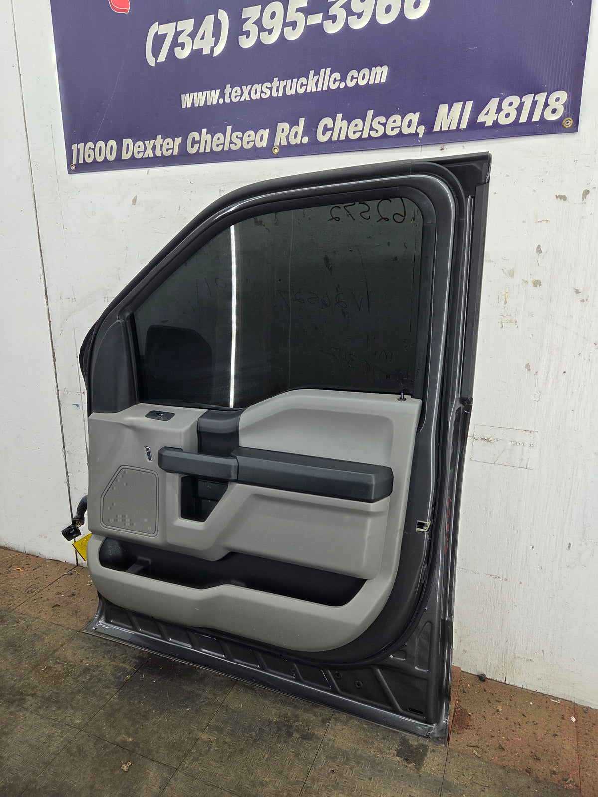 2015-2022 Ford F150 / Super Duty Passenger Side Front Door RH F250 F350 F450 F550