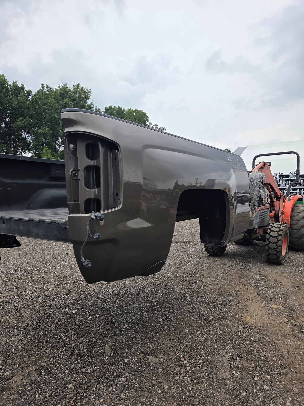 2014-2019 Chevrolet Silverado 1500 2500 3500 HD 6' 6" Short Bed *Damage