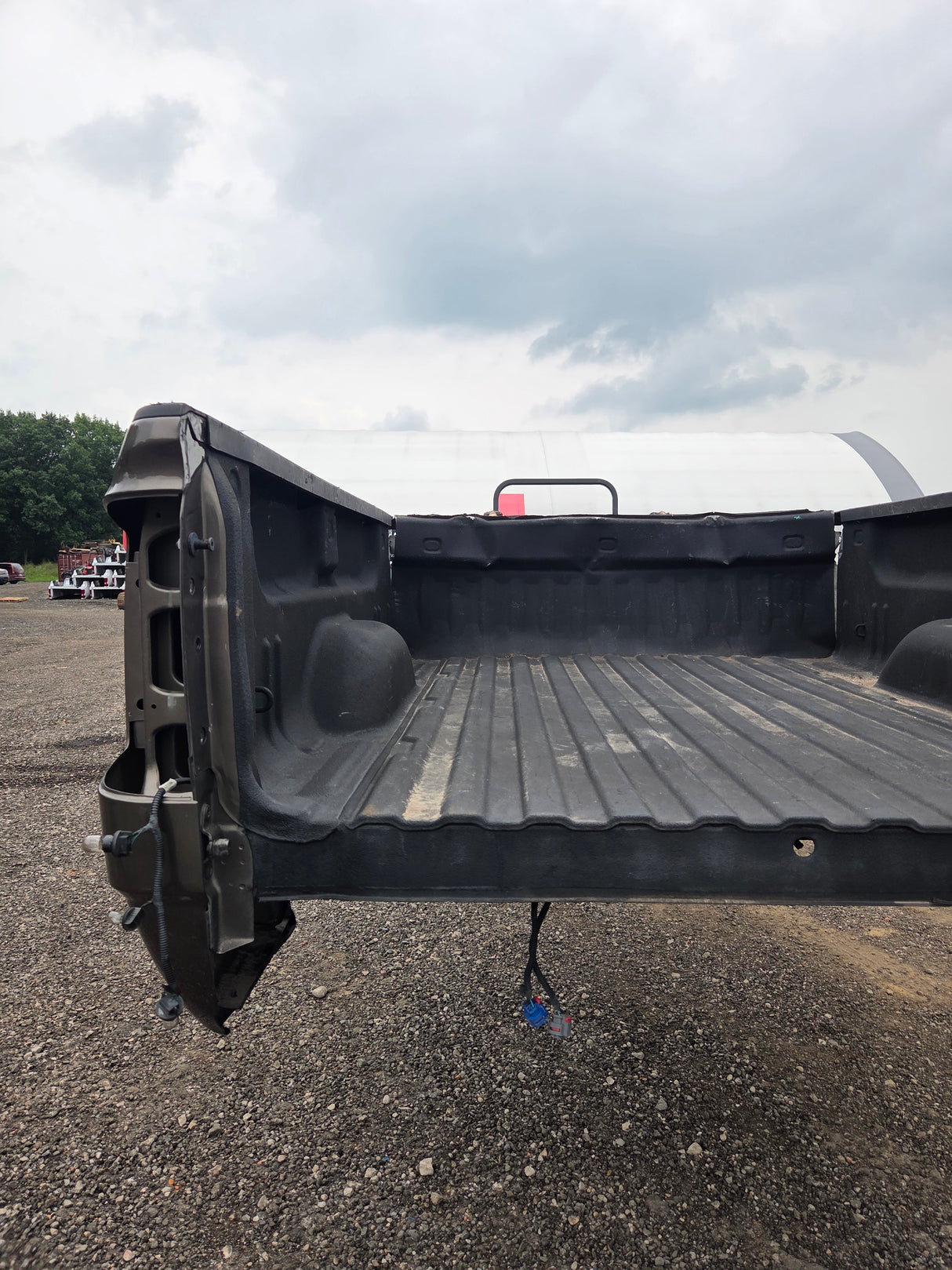 2014-2019 Chevrolet Silverado 1500 2500 3500 HD 6' 6" Short Bed *Damage