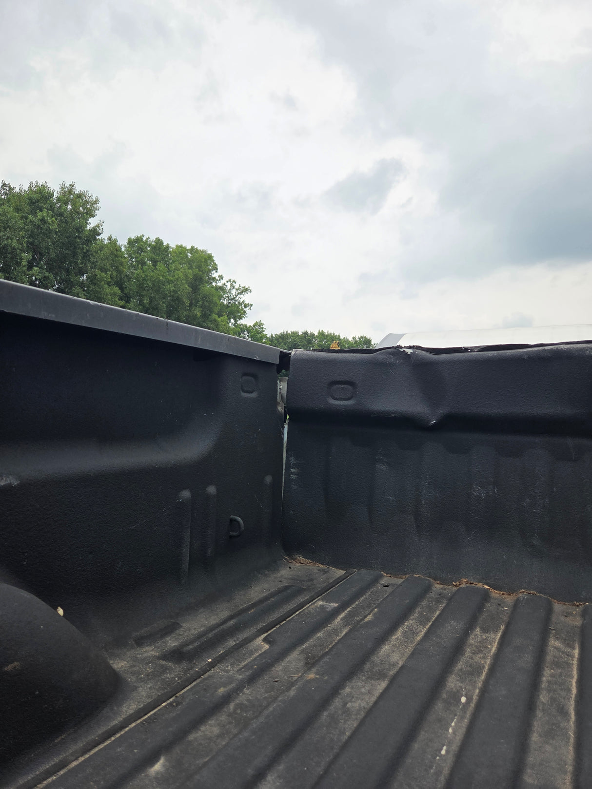 2014-2019 Chevrolet Silverado 1500 2500 3500 HD 6' 6" Short Bed *Damage
