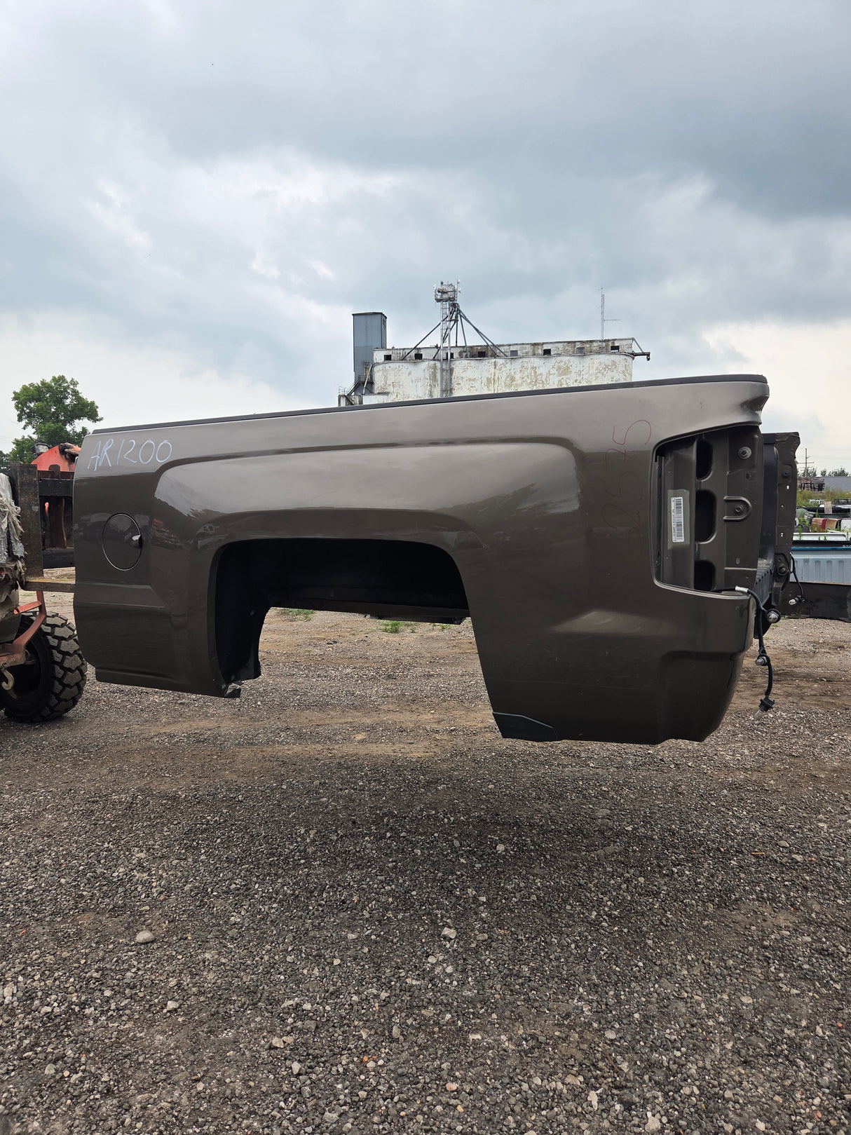 2014-2019 Chevrolet Silverado 1500 2500 3500 HD 6' 6" Short Bed *Damage