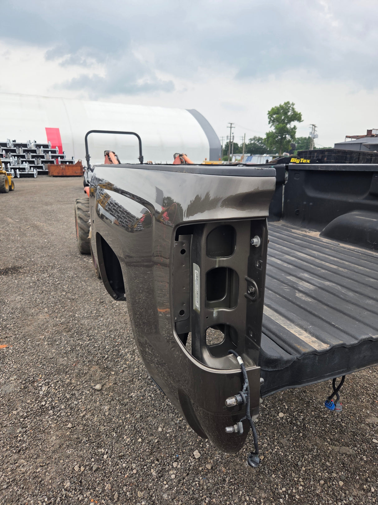 2014-2019 Chevrolet Silverado 1500 2500 3500 HD 6' 6" Short Bed *Damage