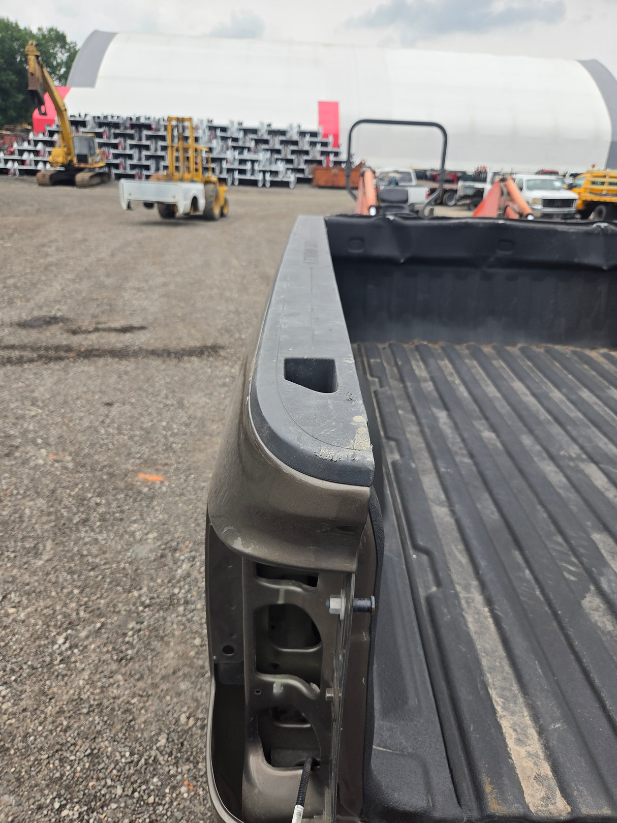 2014-2019 Chevrolet Silverado 1500 2500 3500 HD 6' 6" Short Bed *Damage