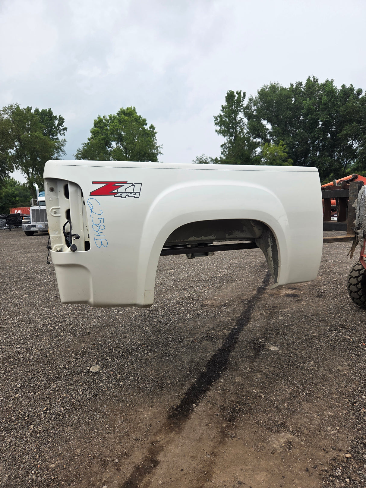 2007-2013 GMC Sierra 1500 5' 8" Short Truck Bed