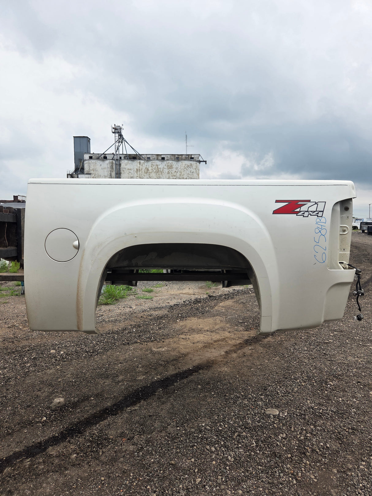 2007-2013 GMC Sierra 1500 5' 8" Short Truck Bed