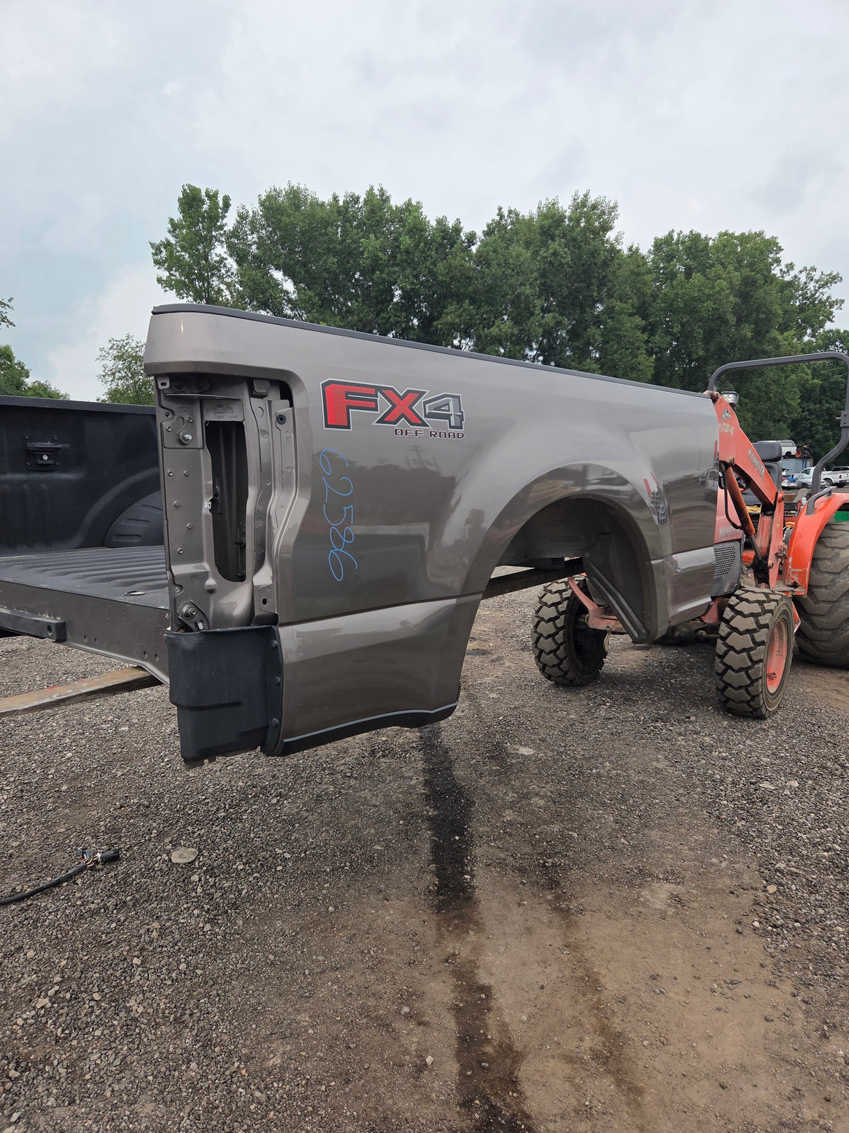 2017-2022 Ford F250 F350 Super Duty 6' 9" Short Truck Bed