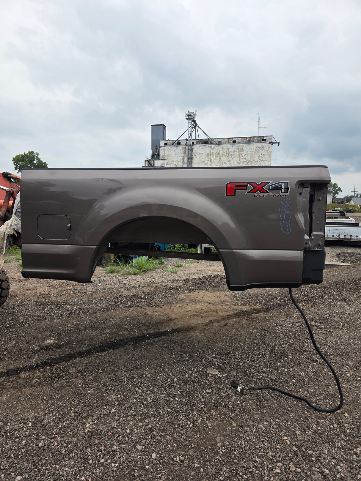 2017-2022 Ford F250 F350 Super Duty 6' 9" Short Truck Bed