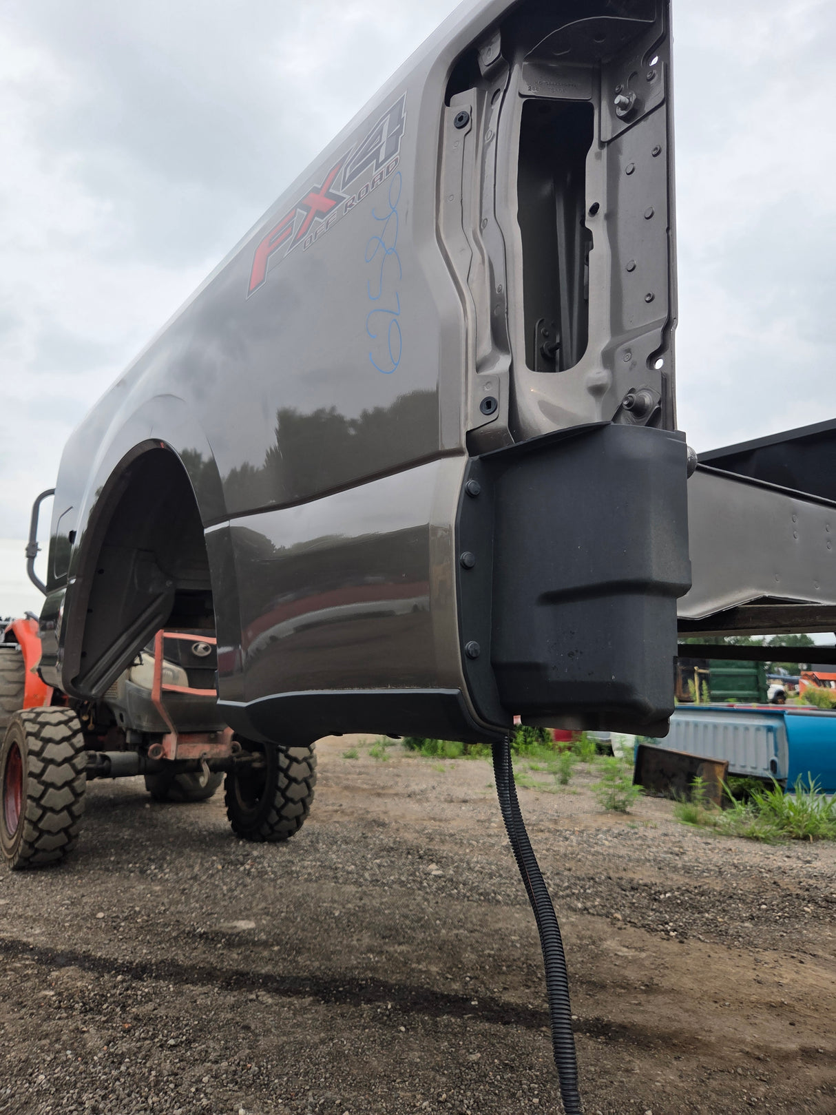 2017-2022 Ford F250 F350 Super Duty 6' 9" Short Truck Bed