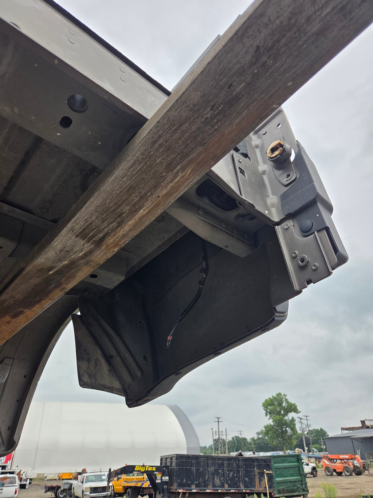 2017-2022 Ford F250 F350 Super Duty 6' 9" Short Truck Bed