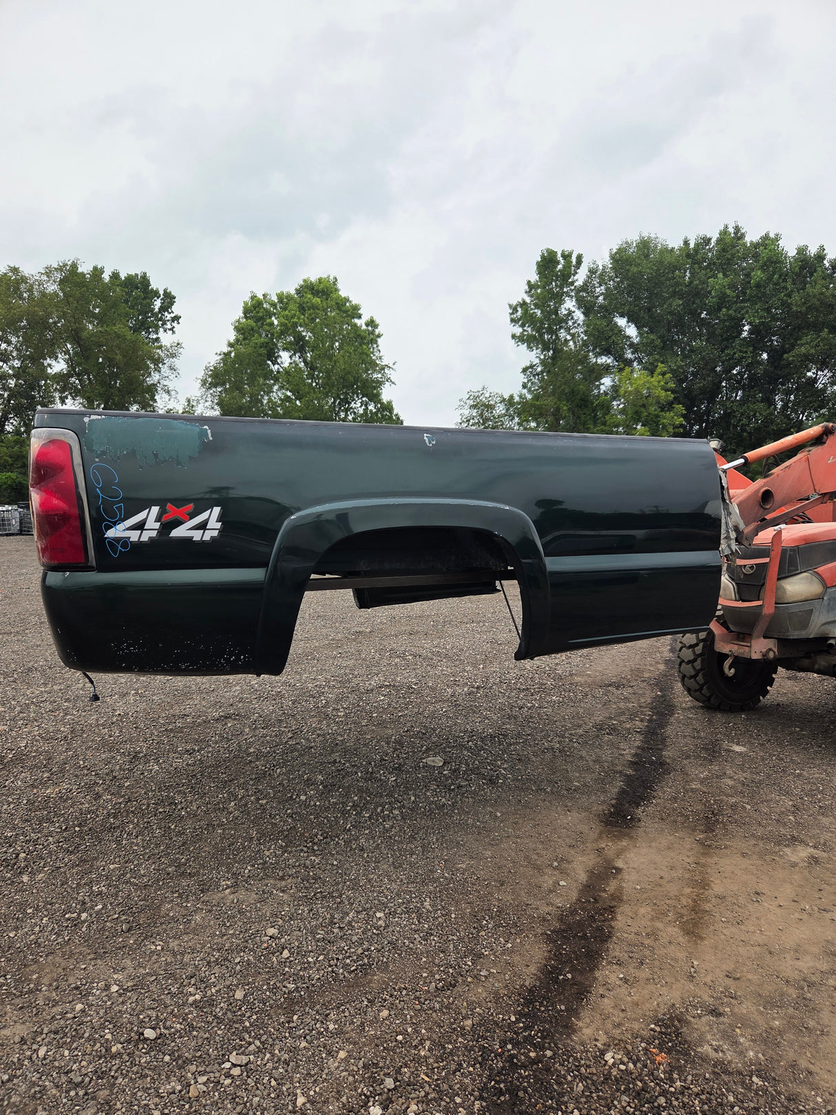 1999-2007 Chevrolet Silverado / GMC Sierra 1500 2500 3500 HD 8' Long Bed Truck Bed