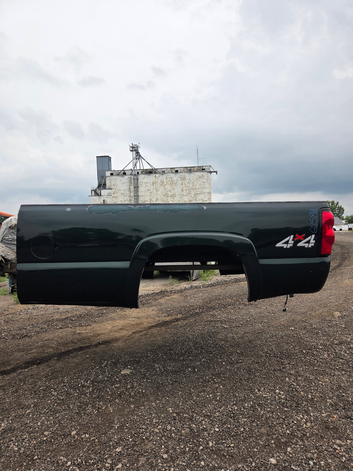 1999-2007 Chevrolet Silverado / GMC Sierra 1500 2500 3500 HD 8' Long Bed Truck Bed
