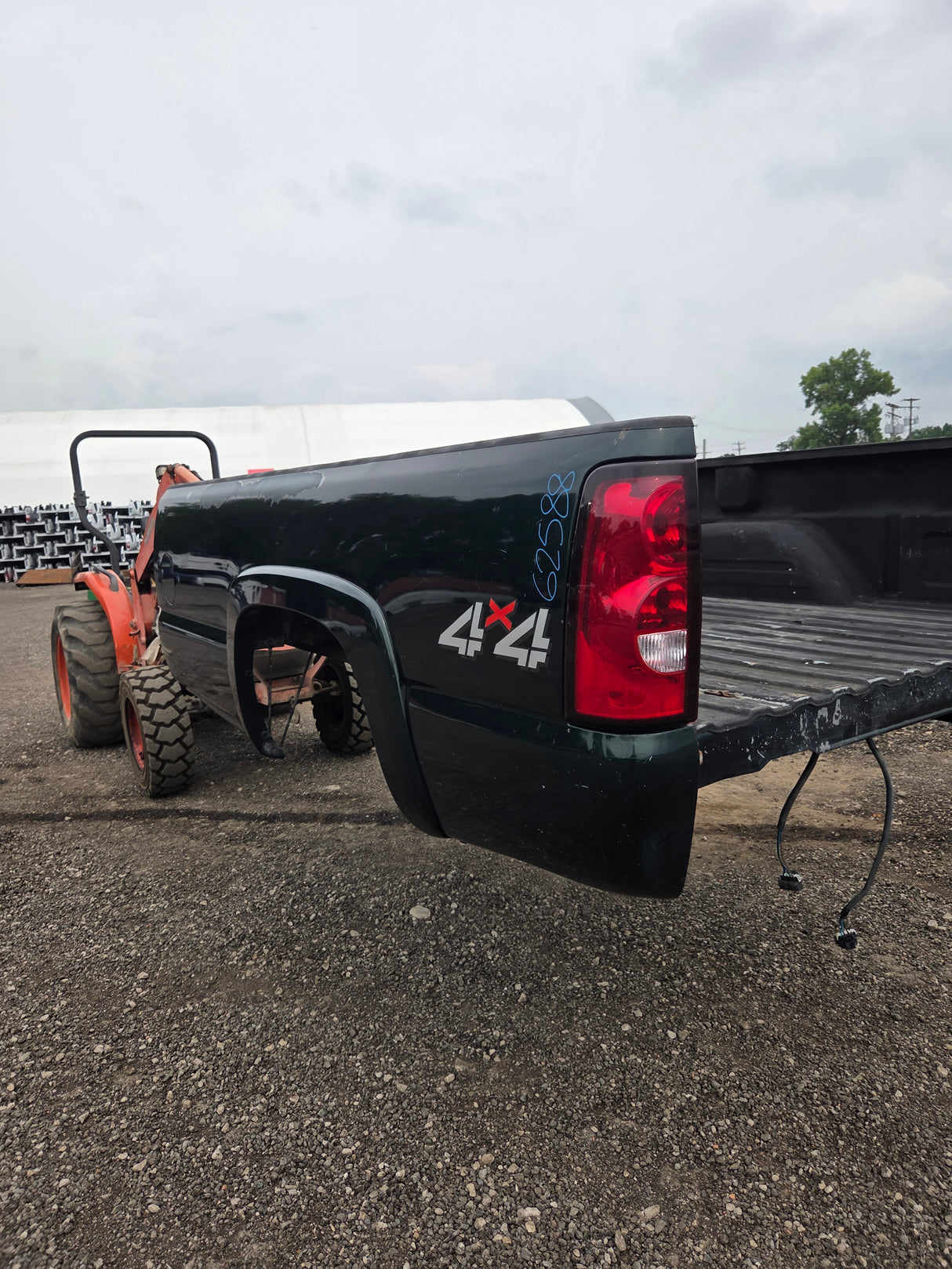 1999-2007 Chevrolet Silverado / GMC Sierra 1500 2500 3500 HD 8' Long Bed Truck Bed