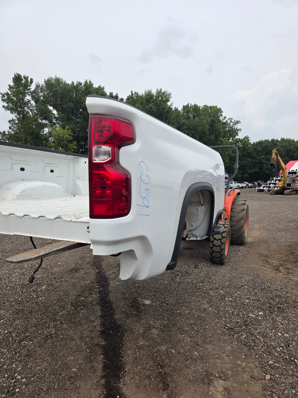 2019-2026 Chevrolet Silverado 2500 3500 HD 6' 6" Short Truck Bed