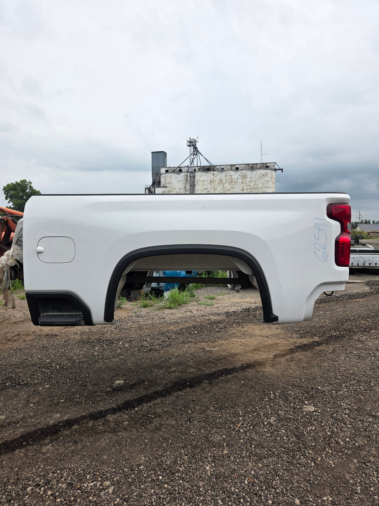 2019-2026 Chevrolet Silverado 2500 3500 HD 6' 6" Short Truck Bed