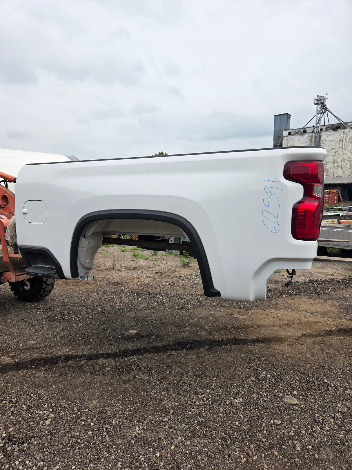 2019-2026 Chevrolet Silverado 2500 3500 HD 6' 6" Short Truck Bed
