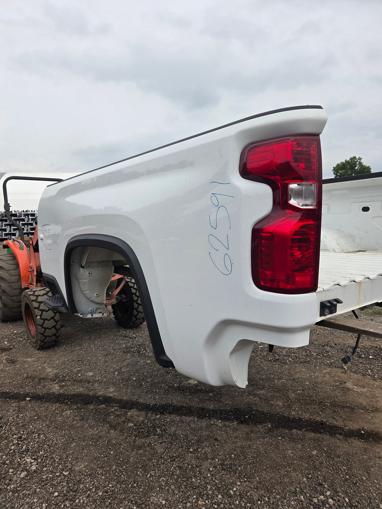 2019-2026 Chevrolet Silverado 2500 3500 HD 6' 6" Short Truck Bed