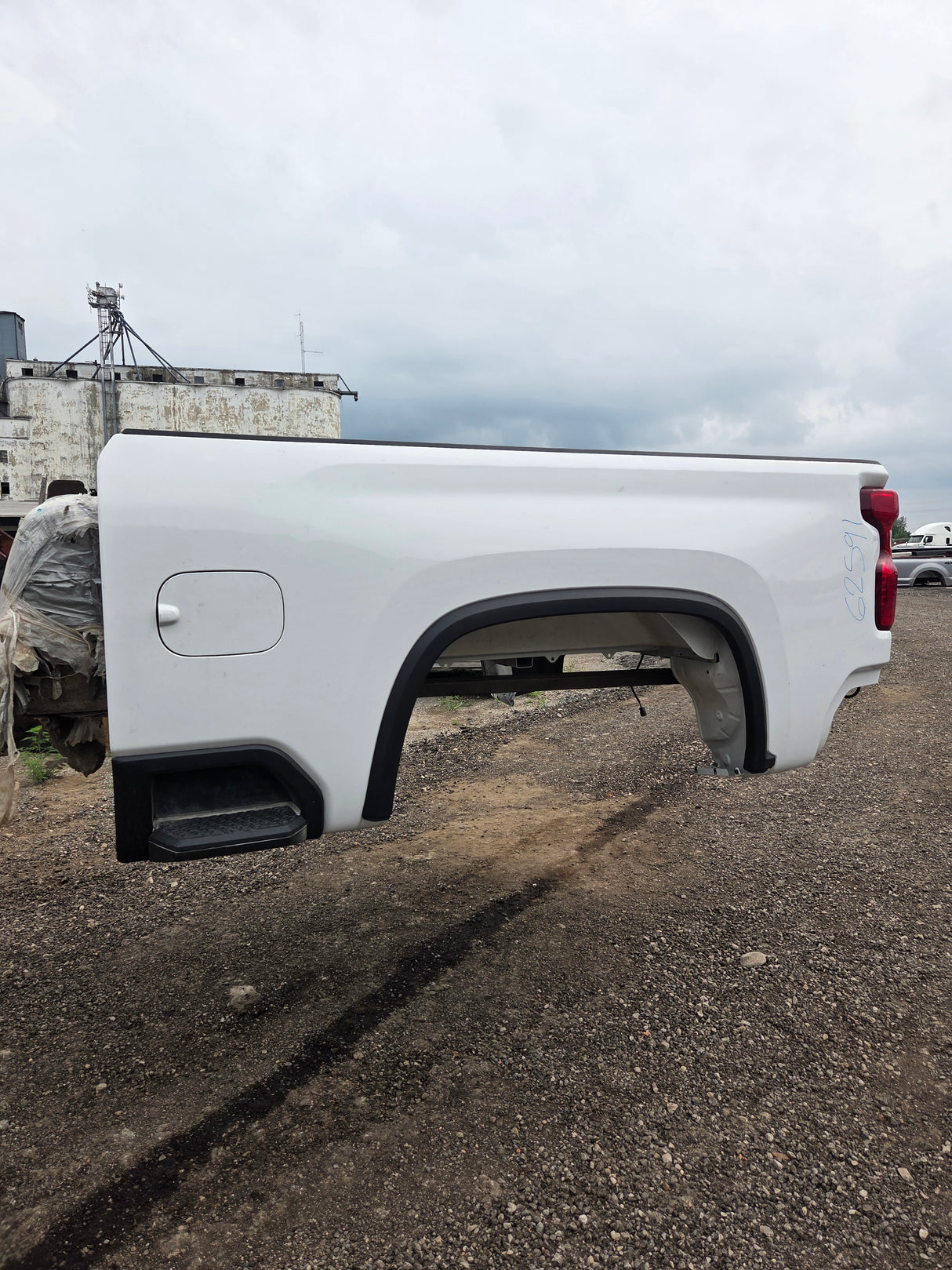 2019-2026 Chevrolet Silverado 2500 3500 HD 6' 6" Short Truck Bed