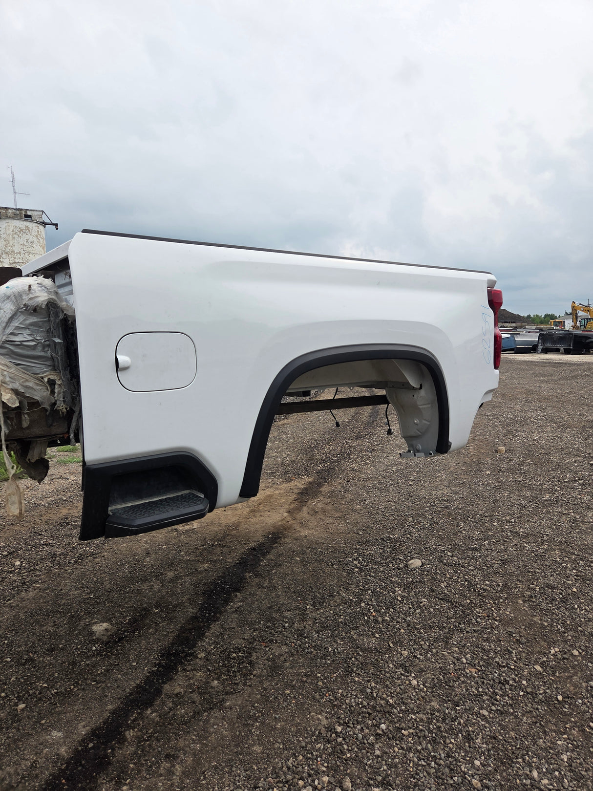 2019-2026 Chevrolet Silverado 2500 3500 HD 6' 6" Short Truck Bed