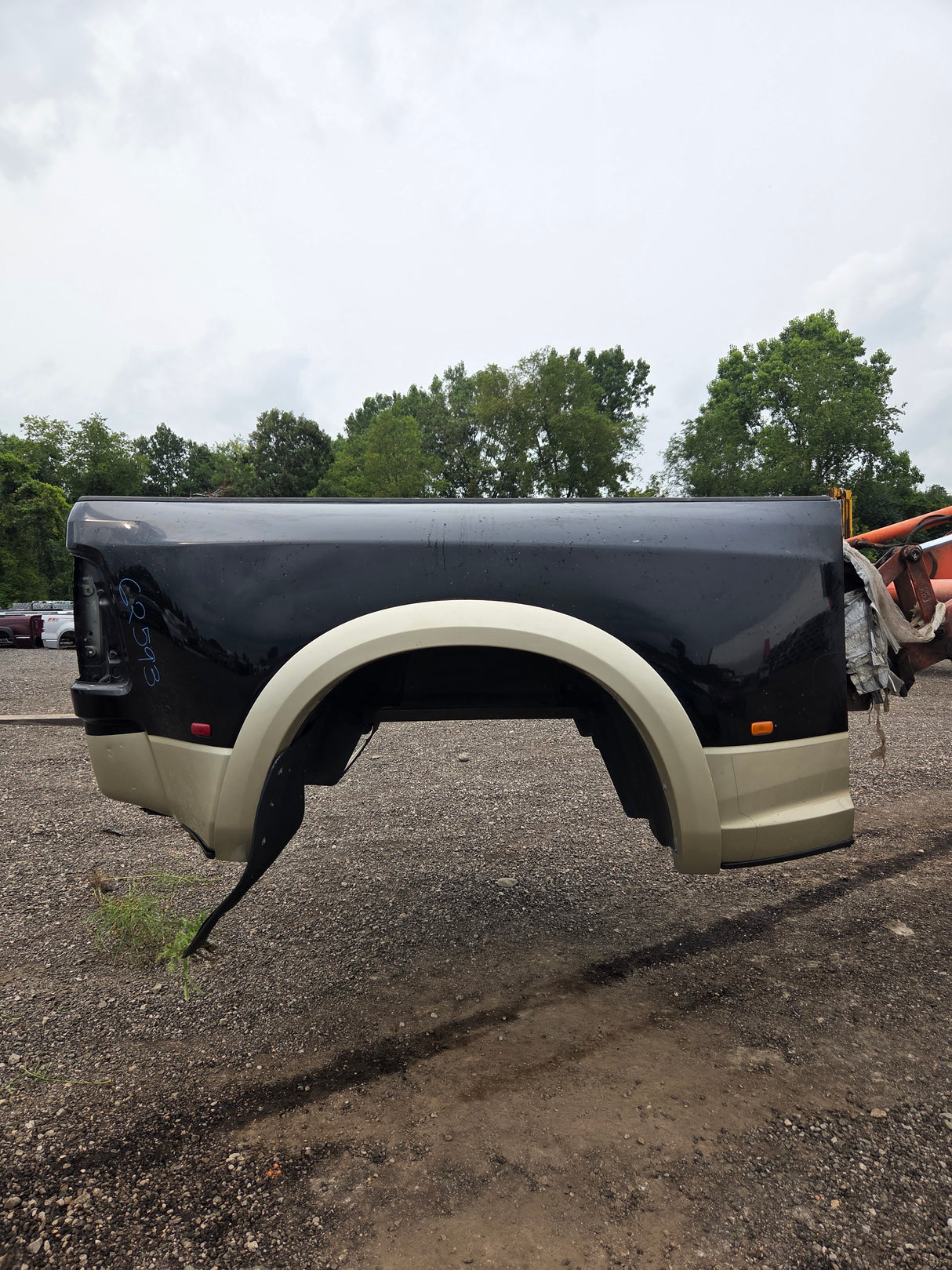 2009-2018 Dodge Ram 3500 4500 4th Gen Mega Cab Short Bed 6' 4" Dually Truck Bed *Damage