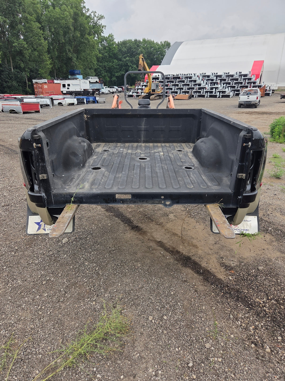 2009-2018 Dodge Ram 3500 4500 4th Gen Mega Cab Short Bed 6' 4" Dually Truck Bed *Damage