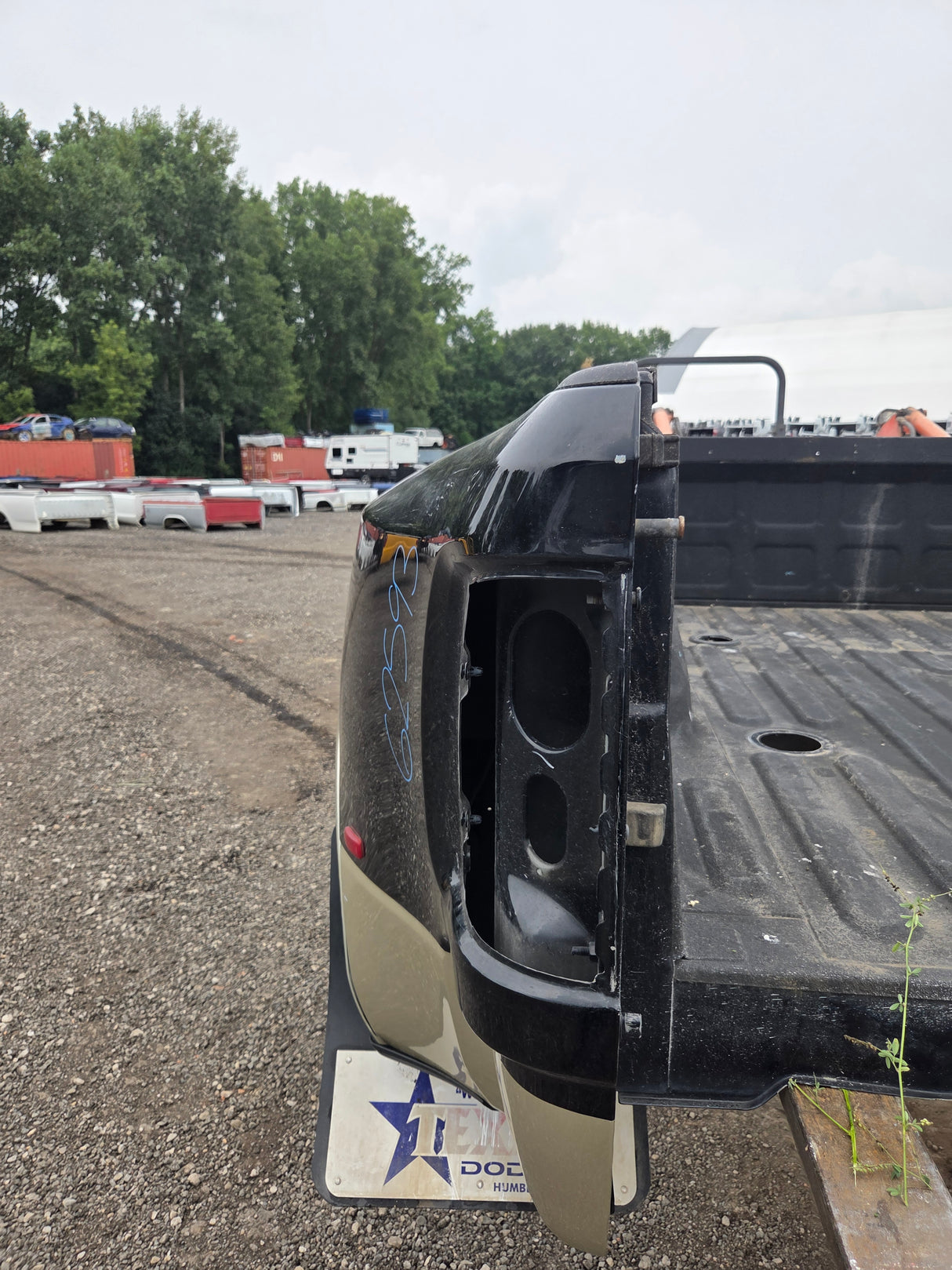 2009-2018 Dodge Ram 3500 4500 4th Gen Mega Cab Short Bed 6' 4" Dually Truck Bed *Damage