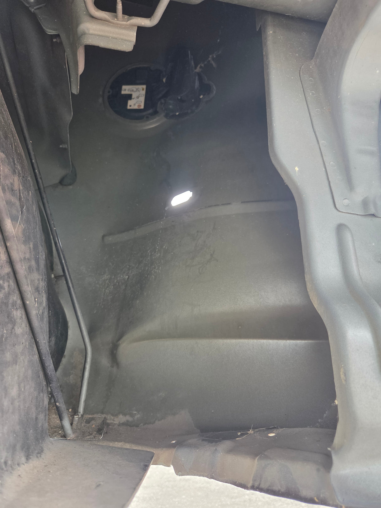 2009-2018 Dodge Ram 3500 4500 4th Gen Mega Cab Short Bed 6' 4" Dually Truck Bed *Damage