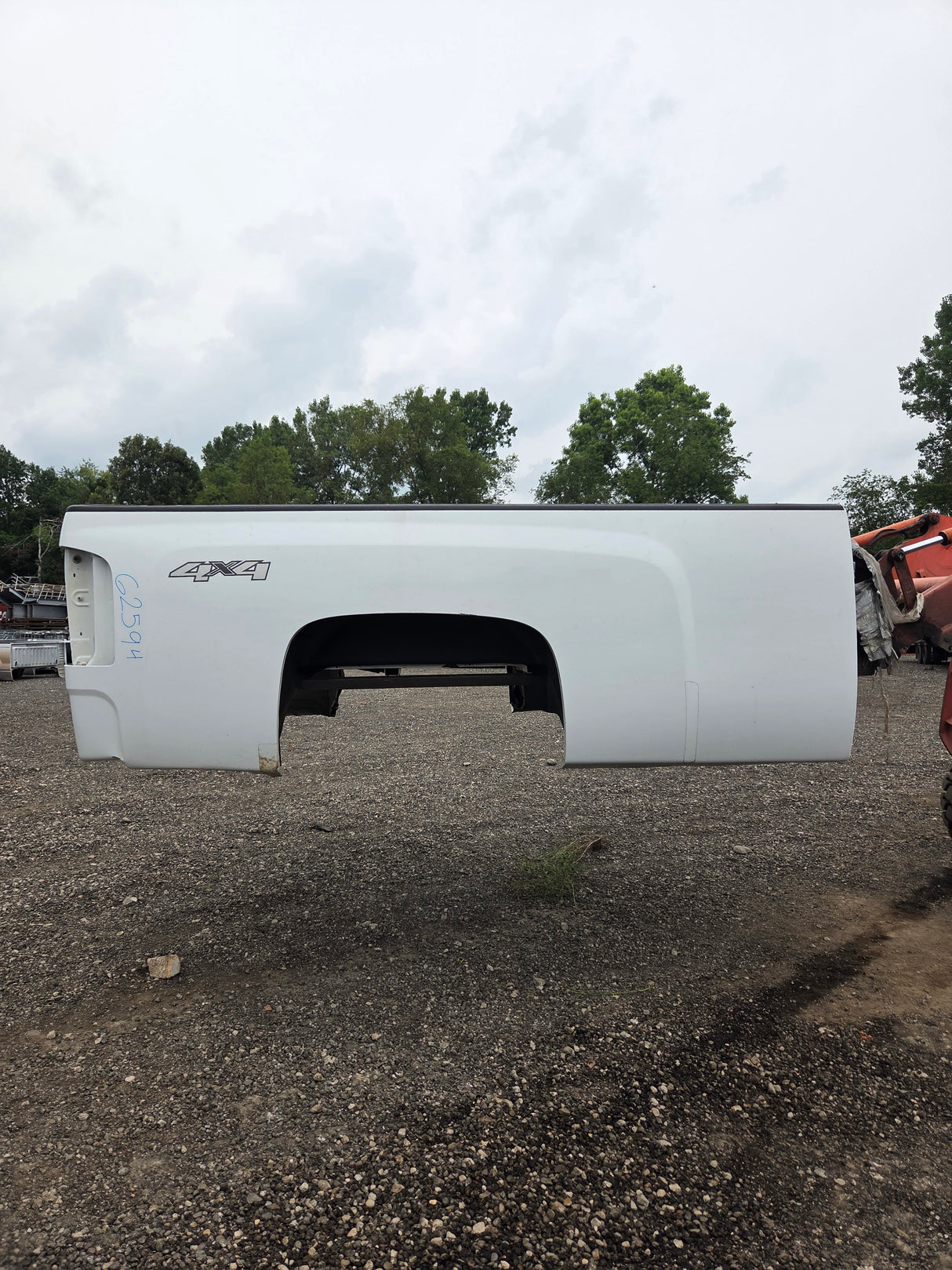 2007-2013 Chevrolet Silverado 1500 2500 3500 HD 8' Long Truck Bed