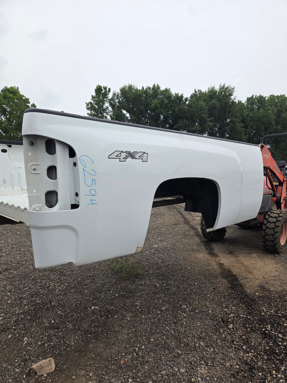 2007-2013 Chevrolet Silverado 1500 2500 3500 HD 8' Long Truck Bed