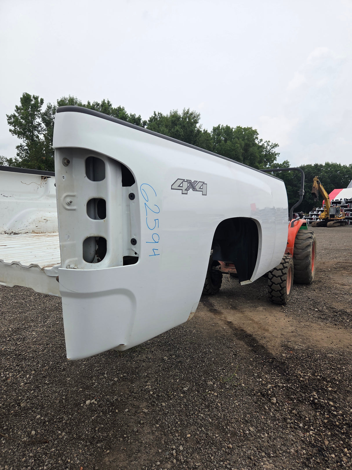 2007-2013 Chevrolet Silverado 1500 2500 3500 HD 8' Long Truck Bed