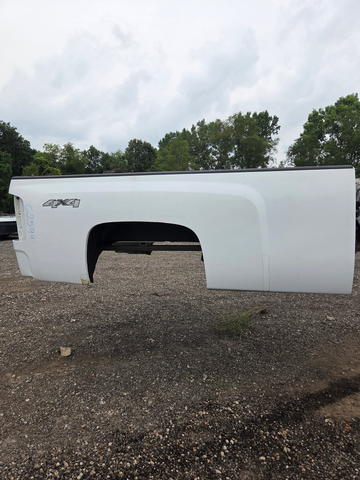 2007-2013 Chevrolet Silverado 1500 2500 3500 HD 8' Long Truck Bed