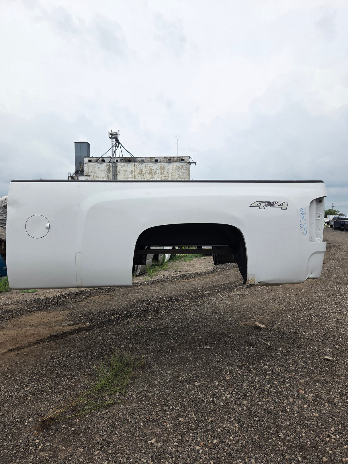 2007-2013 Chevrolet Silverado 1500 2500 3500 HD 8' Long Truck Bed