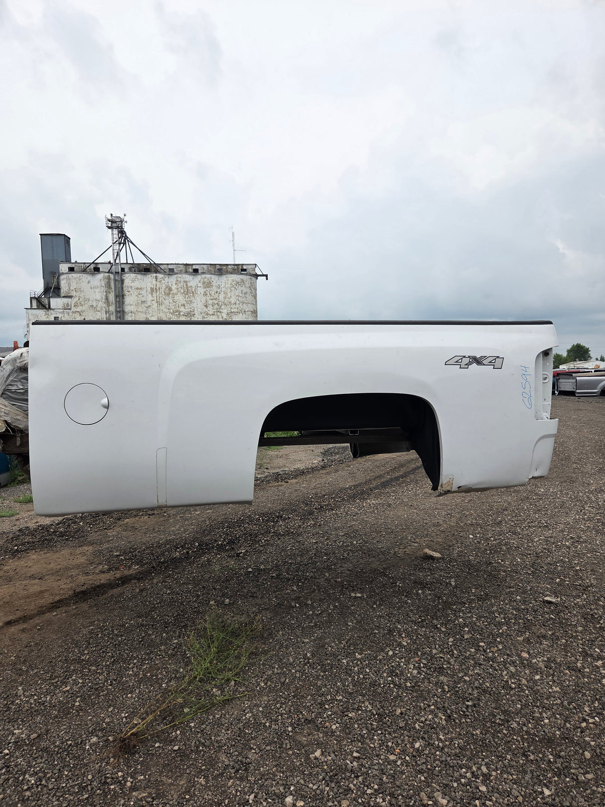 2007-2013 Chevrolet Silverado 1500 2500 3500 HD 8' Long Truck Bed