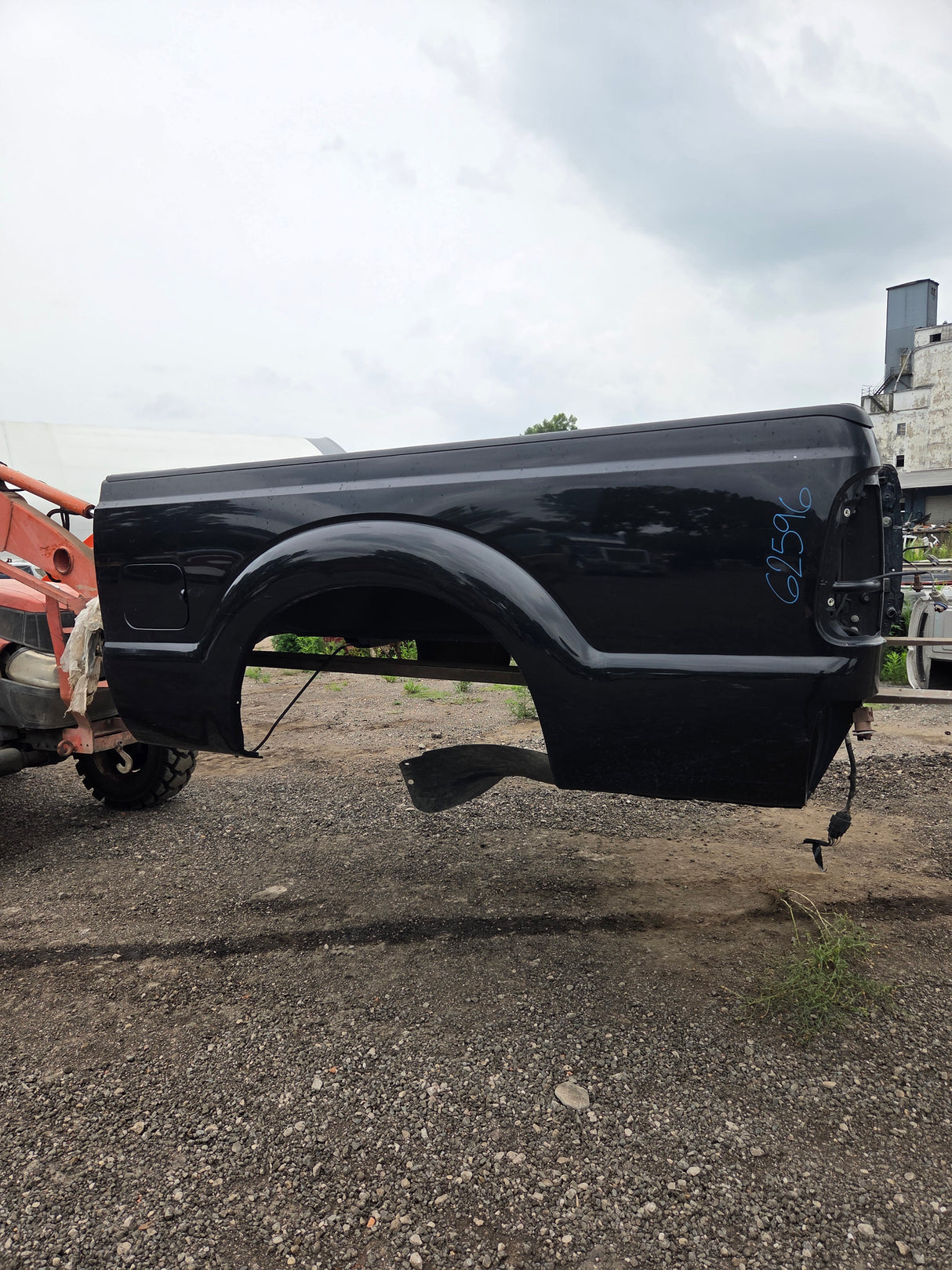2011-2016 Ford F250 F350 Super Duty 6' 9" Short Truck Bed