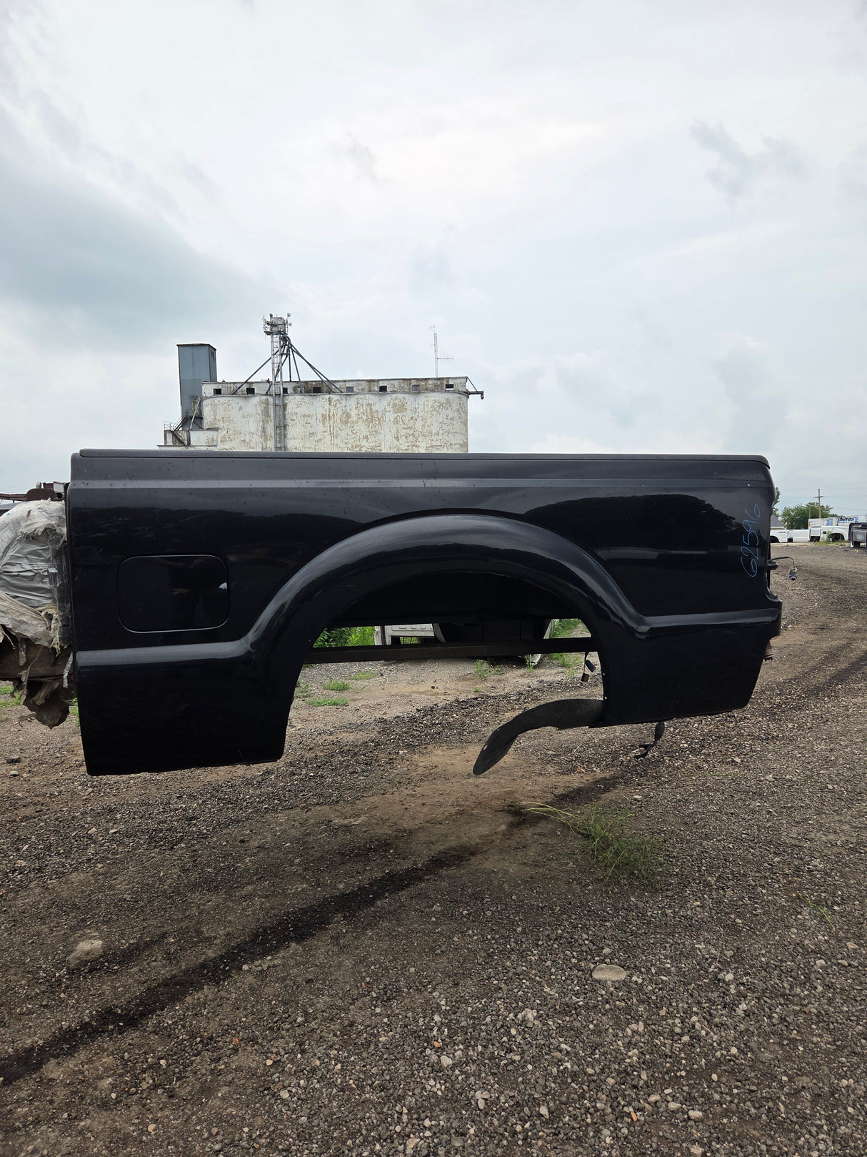 2011-2016 Ford F250 F350 Super Duty 6' 9" Short Truck Bed