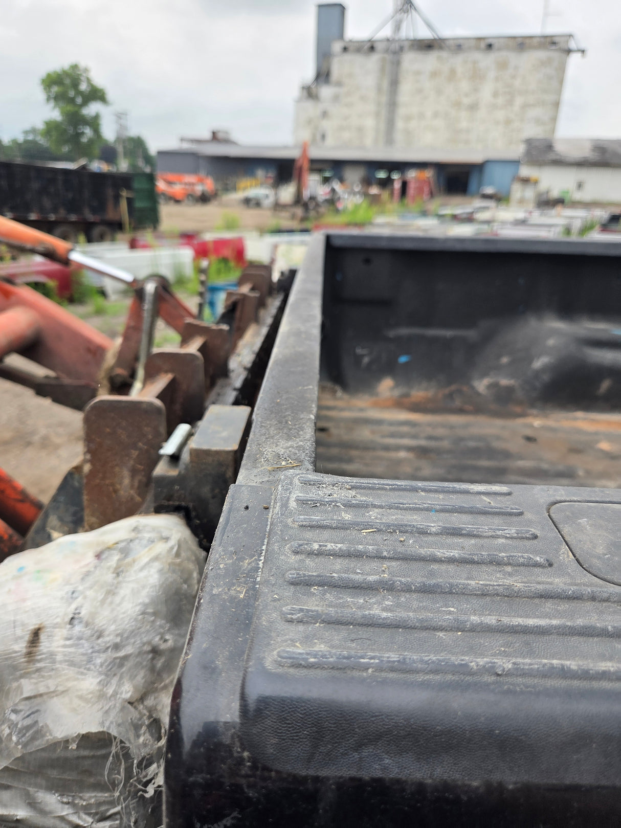 2011-2016 Ford F250 F350 Super Duty 6' 9" Short Truck Bed