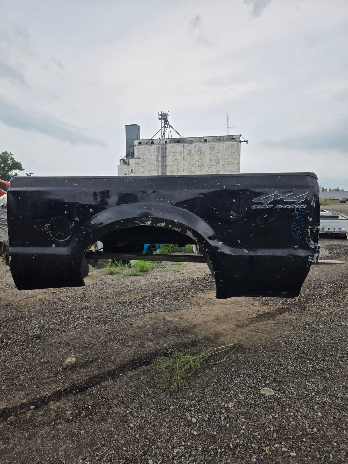 1999-2010 Ford Super Duty F250 F350 6' 9" Short Truck Bed