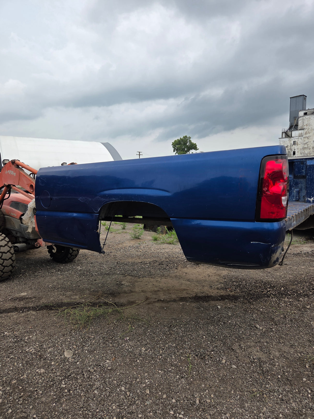 1999-2007 Chevrolet Silverado / GMC Sierra 1500 2500 3500 HD 8' Long Bed Truck Bed