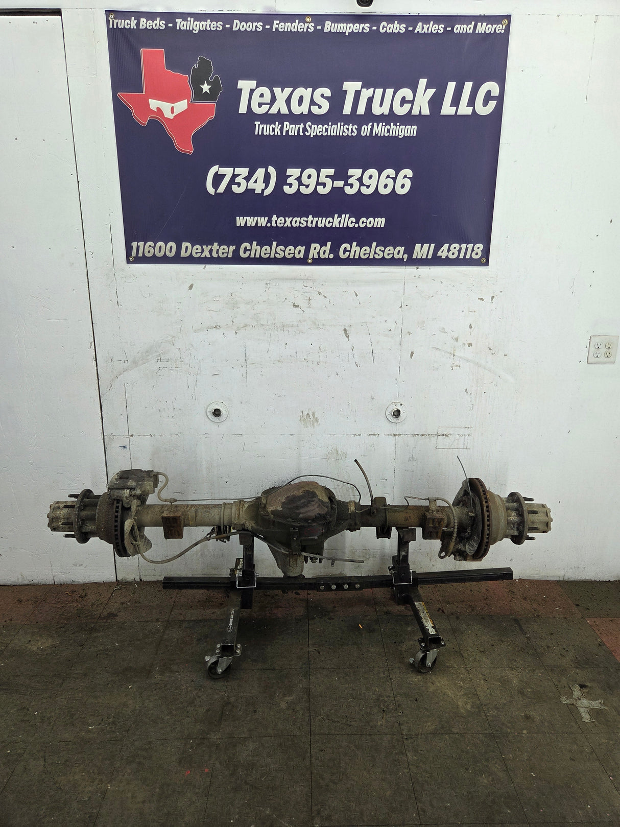 1999-2001 Ford Super Duty F350 Dually Rear Axle 3.73 Gear Ratio CAB CHASSIS 122k miles
