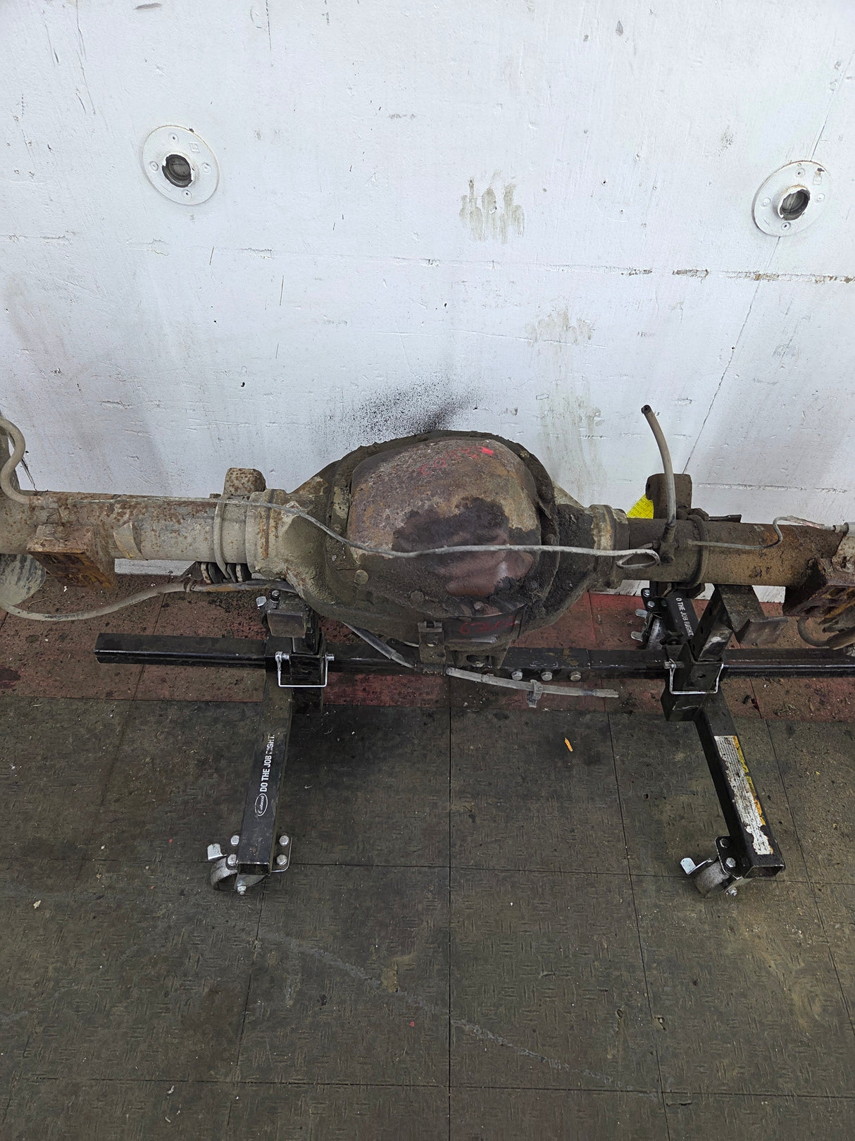 1999-2001 Ford Super Duty F350 Dually Rear Axle 3.73 Gear Ratio CAB CHASSIS 122k miles