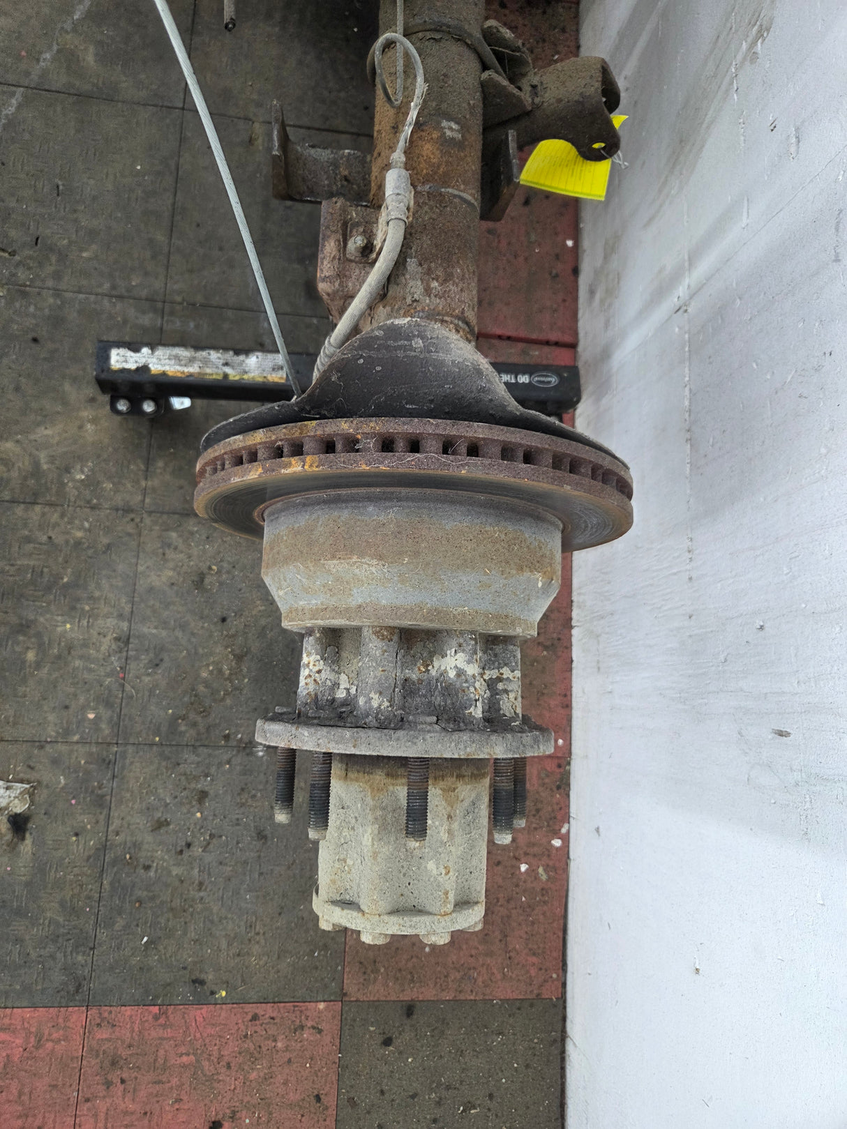 1999-2001 Ford Super Duty F350 Dually Rear Axle 3.73 Gear Ratio CAB CHASSIS 122k miles