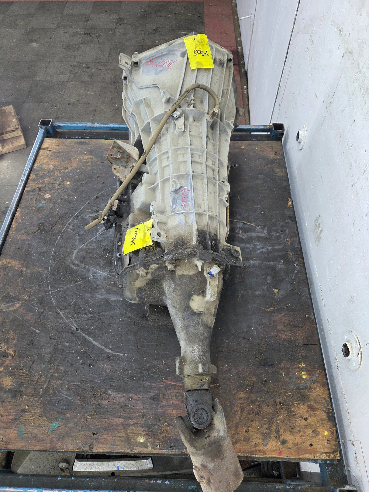 4r100 2wd Automatic Transmission 122k Miles Ford F250 F350 F450 F550 Super Duty 6.8L v10 triton 5.4L v8