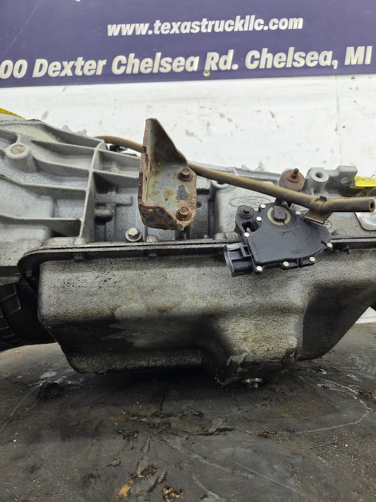 4r100 2wd Automatic Transmission 122k Miles Ford F250 F350 F450 F550 Super Duty 6.8L v10 triton 5.4L v8