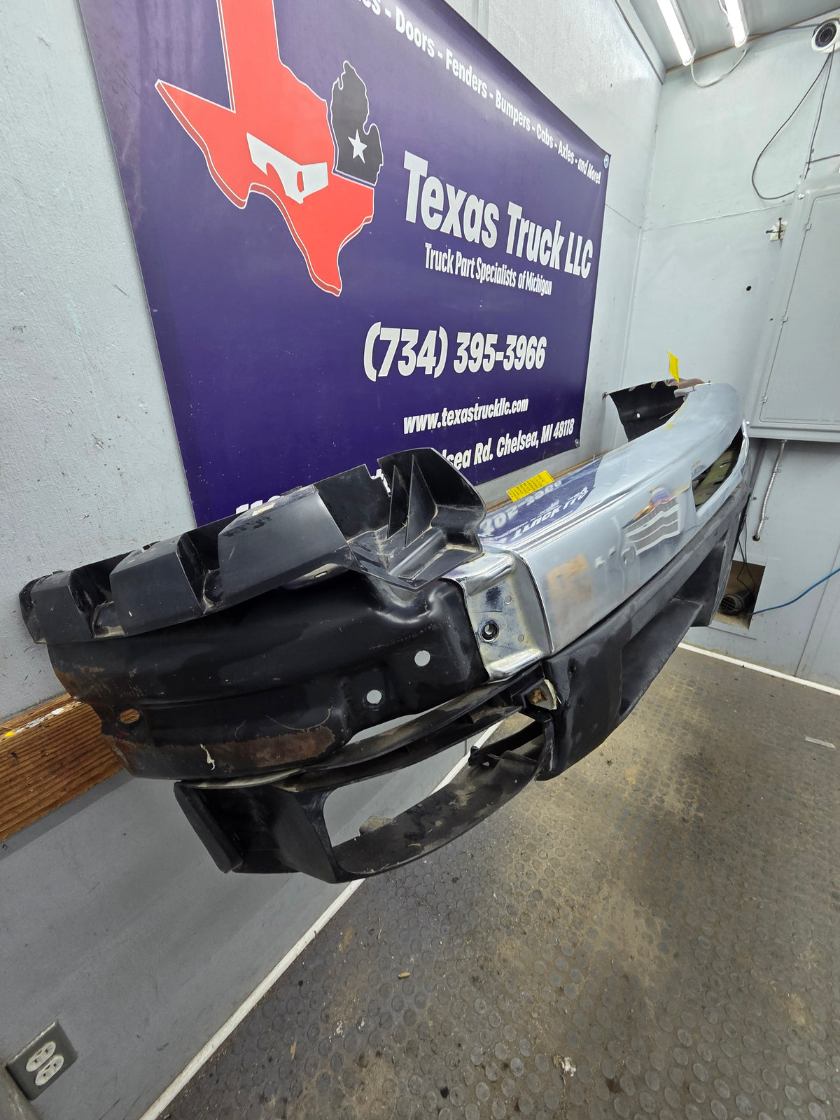 2007-2010 Chevrolet Silverado 2500 3500 HD Front Bumper