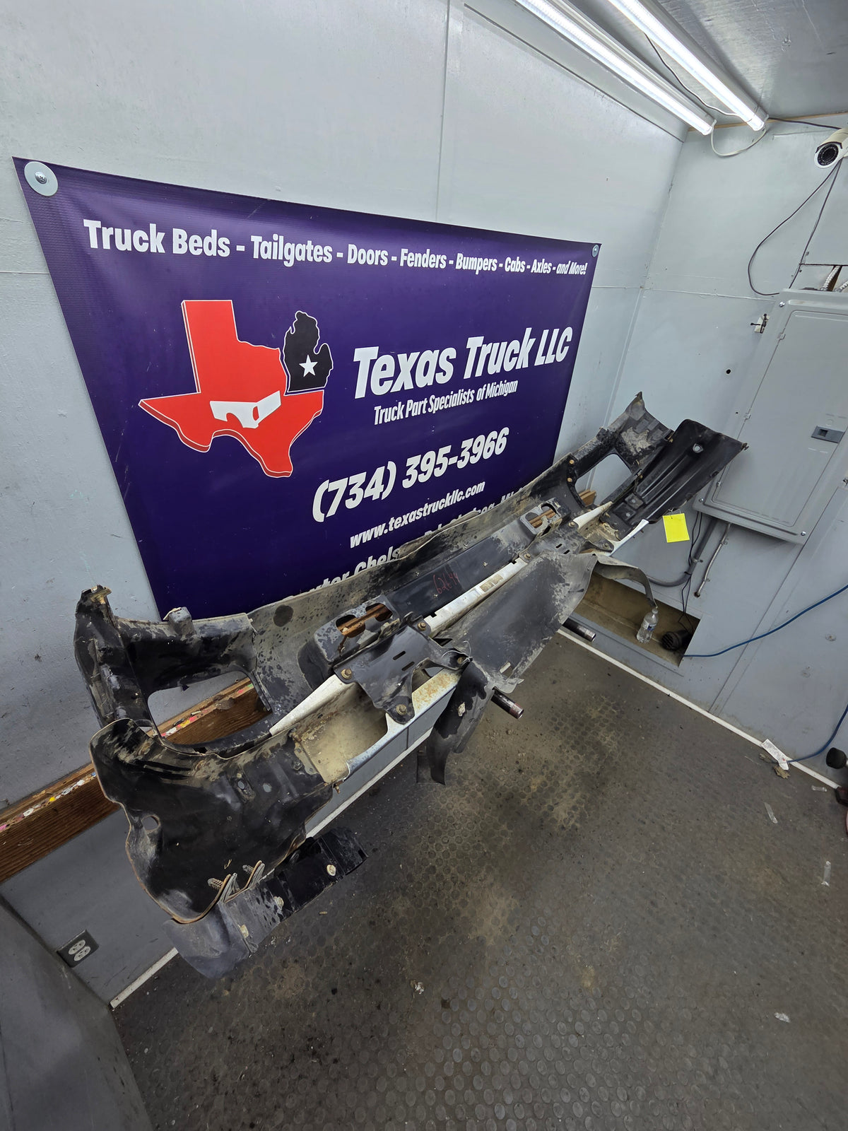2007-2010 Chevrolet Silverado 2500 3500 HD Front Bumper