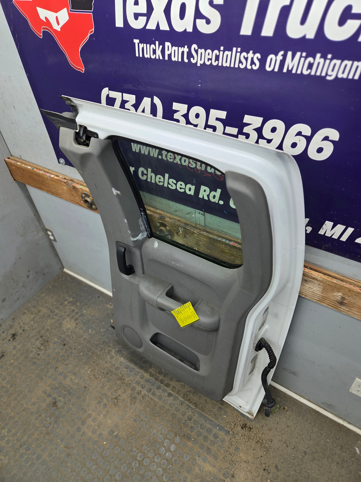 2007-2013 Chevrolet Silverado / GMC Sierra 1500 2500 3500 HD Passenger side Extended Cab RH Rear Door