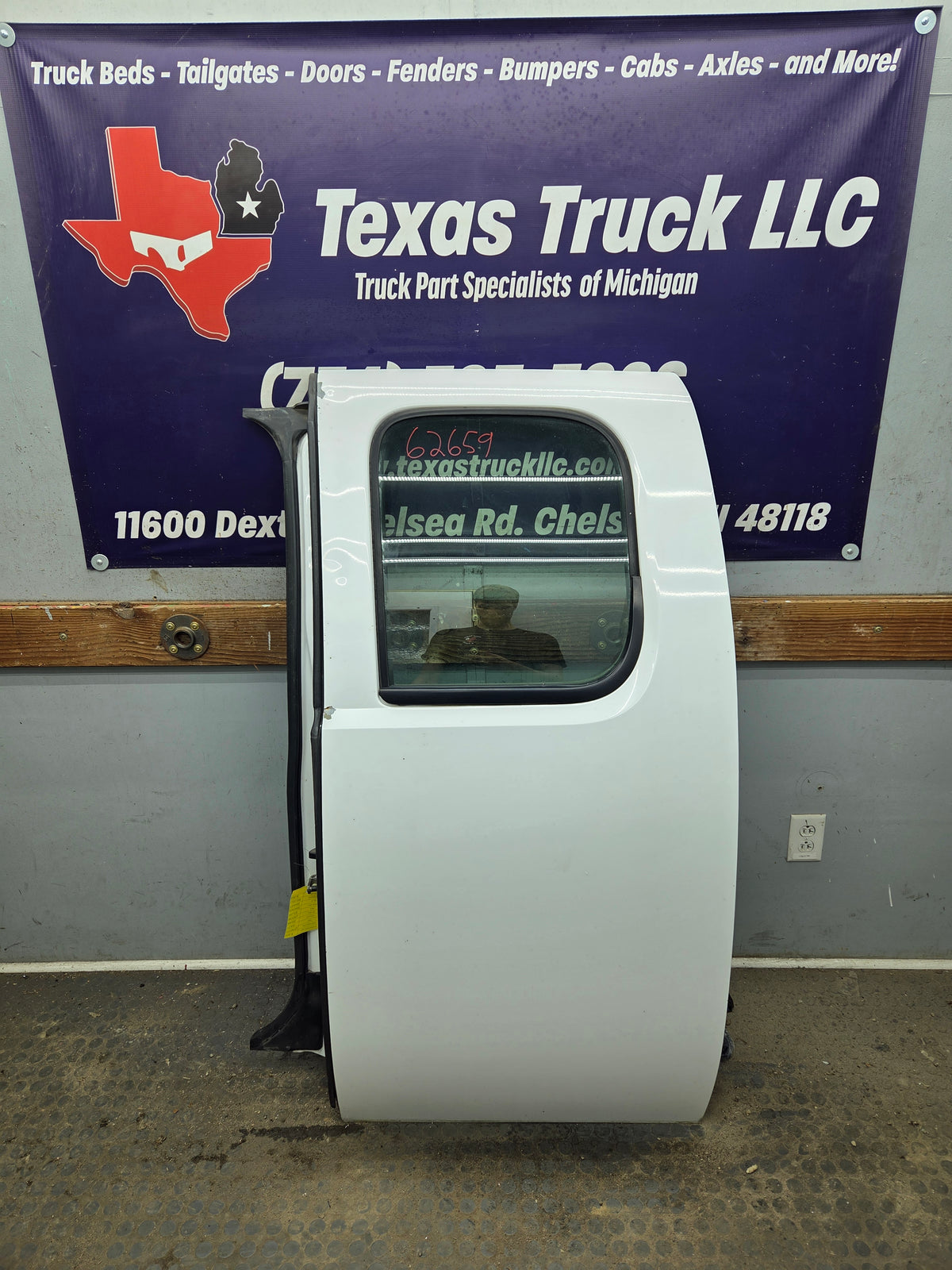 2007-2013 Chevrolet Silverado 1500 2500 3500 HD Driver Side Extended Cab LH Rear Door