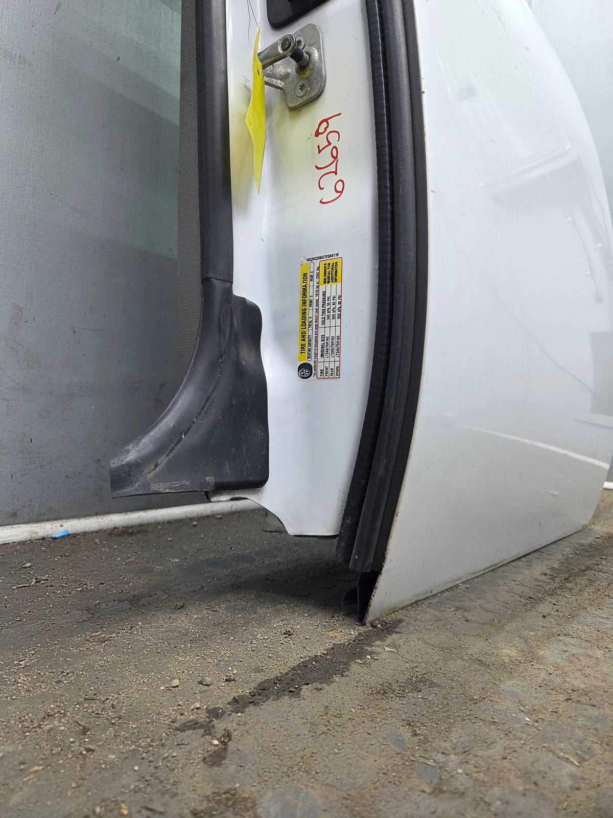 2007-2013 Chevrolet Silverado 1500 2500 3500 HD Driver Side Extended Cab LH Rear Door
